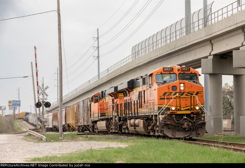 BNSF 6627